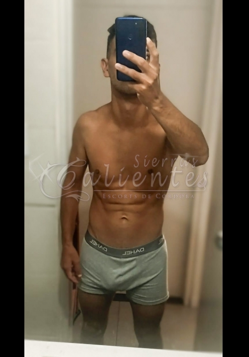 Escort Matias en Sin Depto Sierrascalientes 04